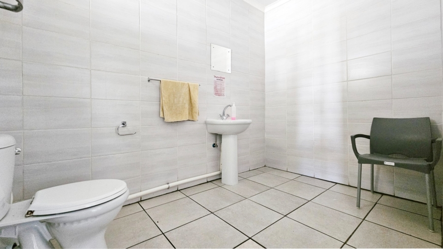  Bedroom Property for Sale in Oranjeville Free State